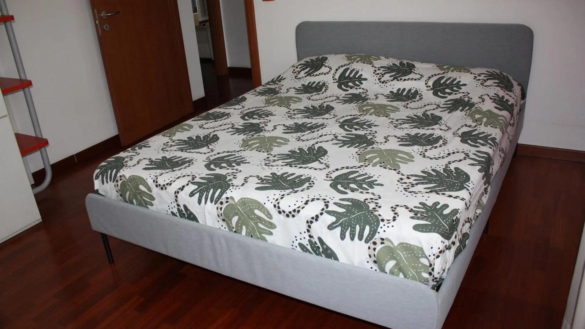Elegante Appartamento Trilocale Milan 0*,  Italy