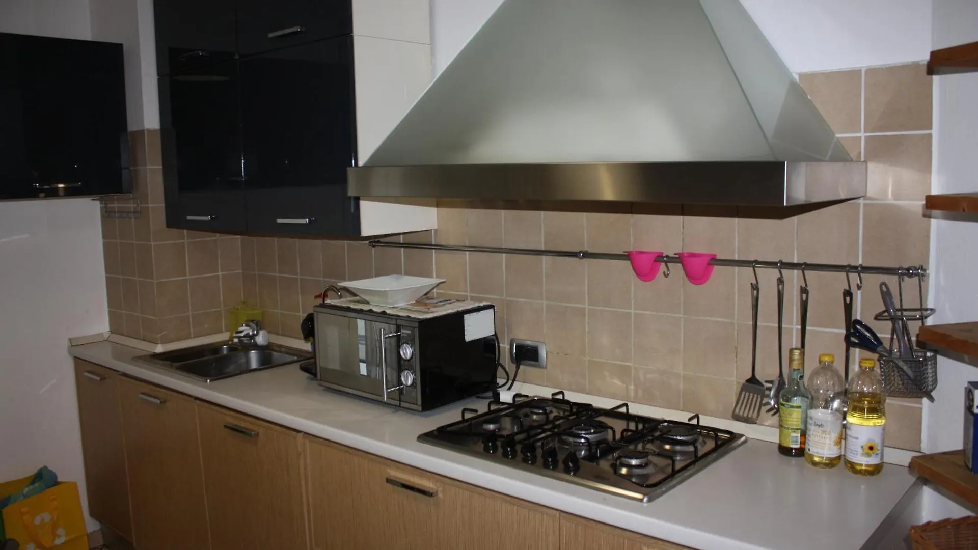 Elegante Appartamento Trilocale Milan Apartment