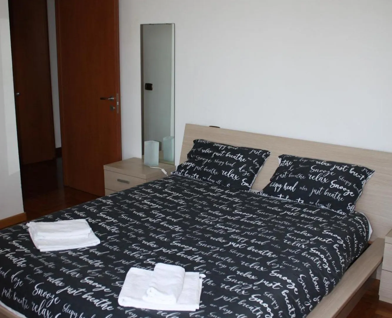 Elegante Appartamento Trilocale Milan Apartment