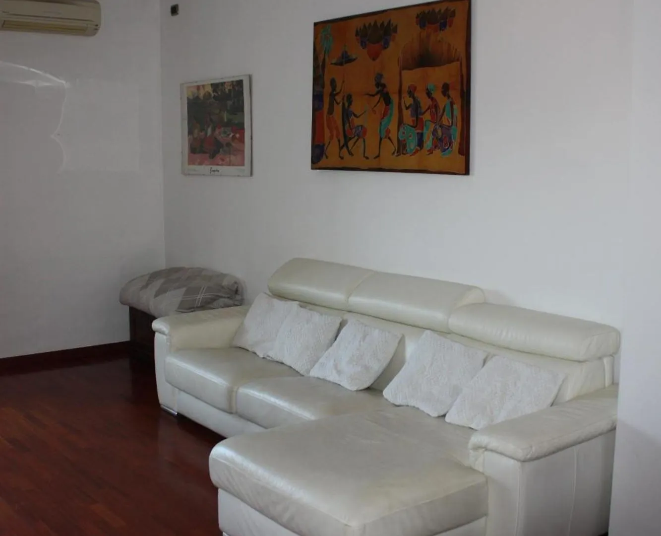 Apartment Elegante Appartamento Trilocale Milan